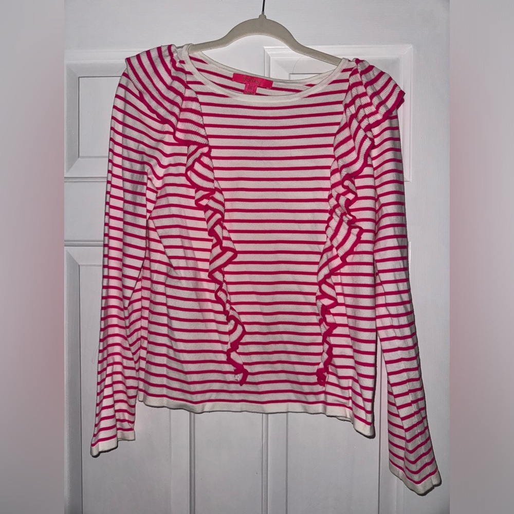 Lilly Pulitzer size M sweater. EUC